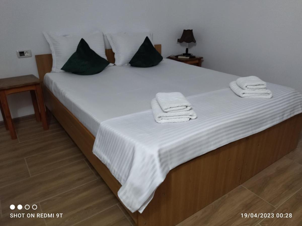 Vila Calypso Apartment Costinesti Bagian luar foto