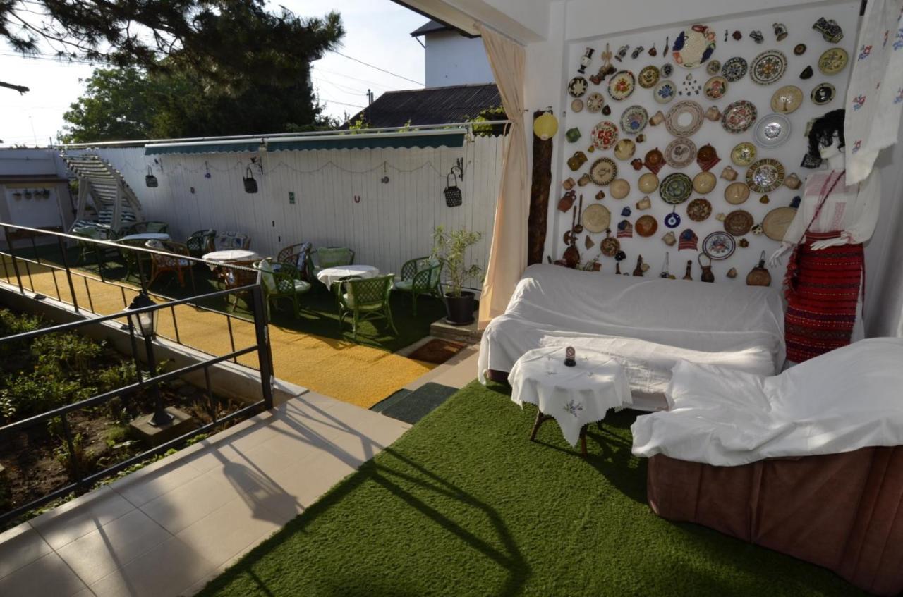 Vila Calypso Apartment Costinesti Bagian luar foto